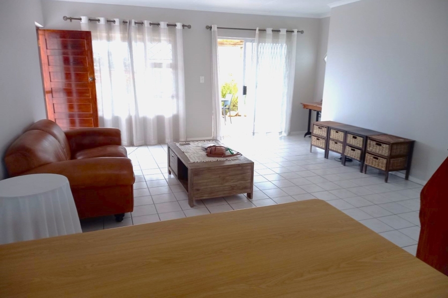 To Let 3 Bedroom Property for Rent in Country Club Western Cape